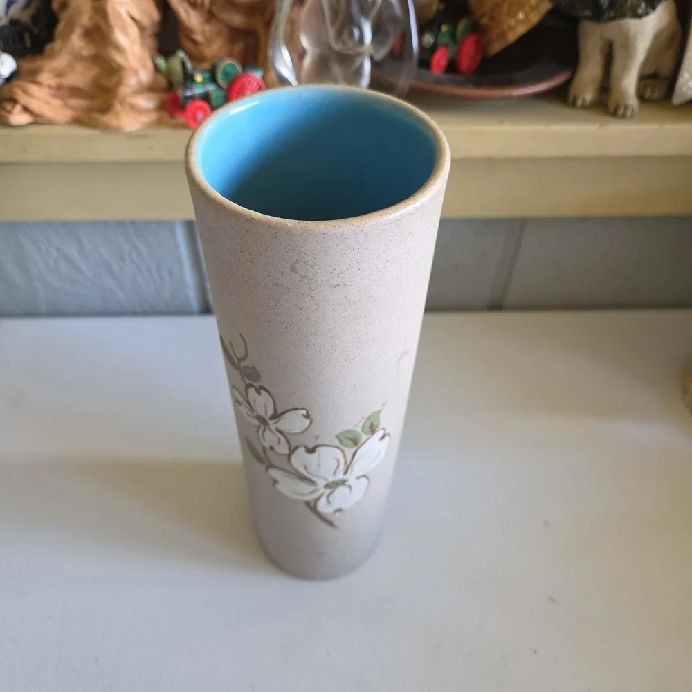 PIGEON FORGE HandPainted Dogwood Floral Tall Pottery Vase
